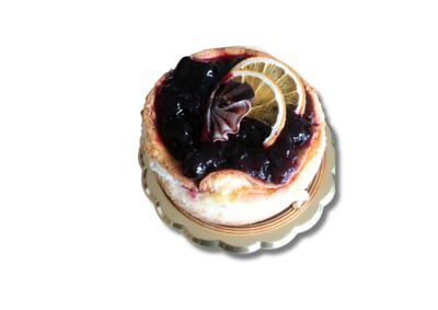 Küpsetatud toorjuustutort kirssidega 580g